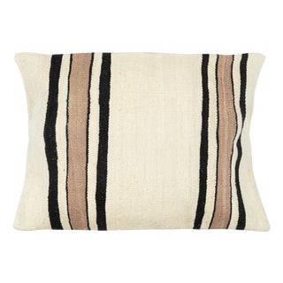 16"x24" Hand-Woven Hemp Kilim Pillow Cover. Vintage Accent Cushion Cover For Sale