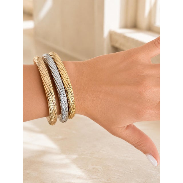 Circa 1980 Italian 18k Two-Tone Gold Torsade Bangle Bracelet Set For Sale - Image 13 of 13
