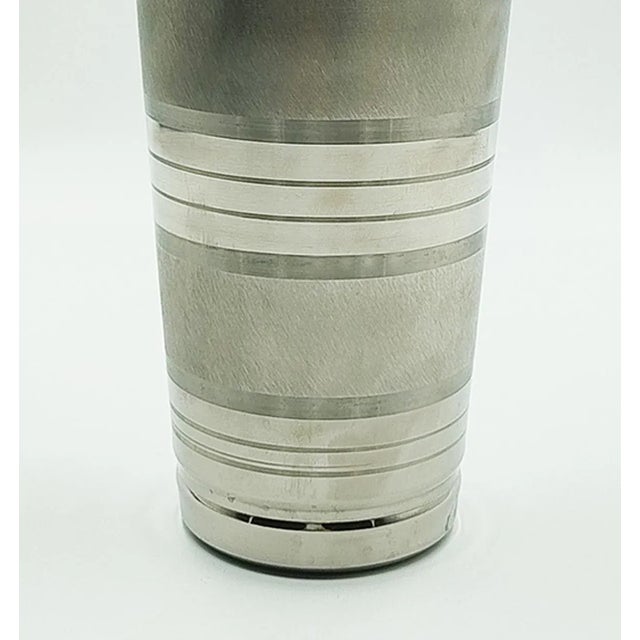 1970s 1970s Cocktail Shaker in Stainless Steel. Made in Usa For Sale - Image 5 of 5