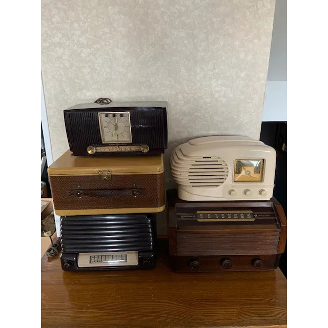 Late 20th Century Radios - Set of 5 For Sale - Image 13 of 13