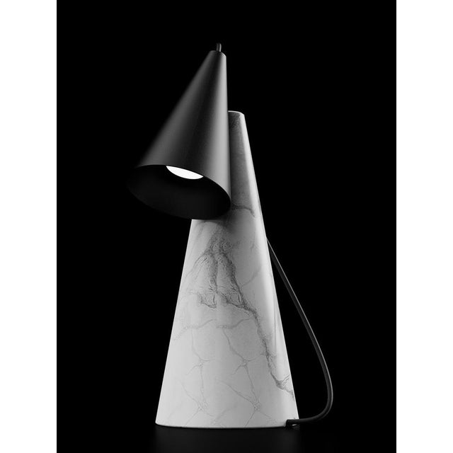 Table lamp with Carrara white stone base and conic black paint lightshade. European Plug (up to 250V).