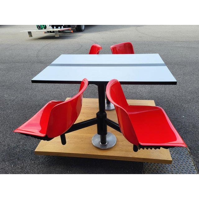 Modus Table and Chairs by Borsani for Tecno, Set of 5 For Sale - Image 6 of 18