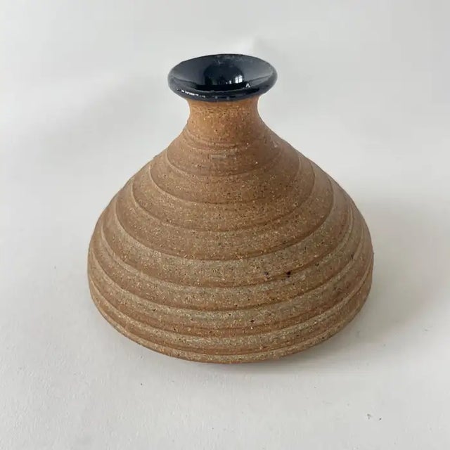 Guenther Art Studio Pottery Bud Vase, Usa, 1984 For Sale - Image 4 of 8