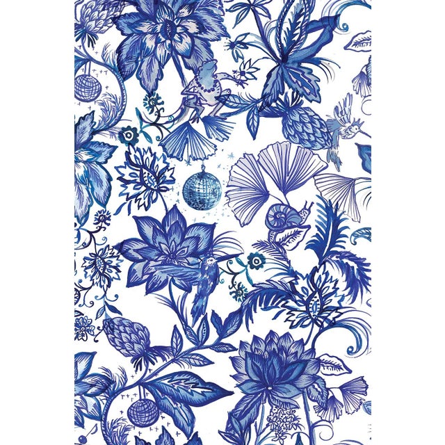 Chinoiserie Floral & the Frog Chinoiserie Grasscloth Wallpaper by House Party | Azure Blue | 6 Yards For Sale - Image 3 of 7