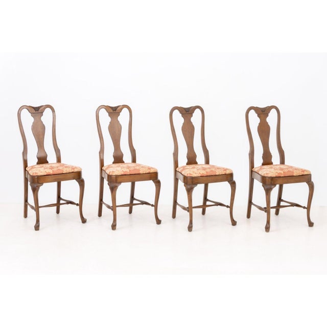 Queen Anne Queen Anne Style Walnut Dining Chairs, 8 For Sale - Image 3 of 10