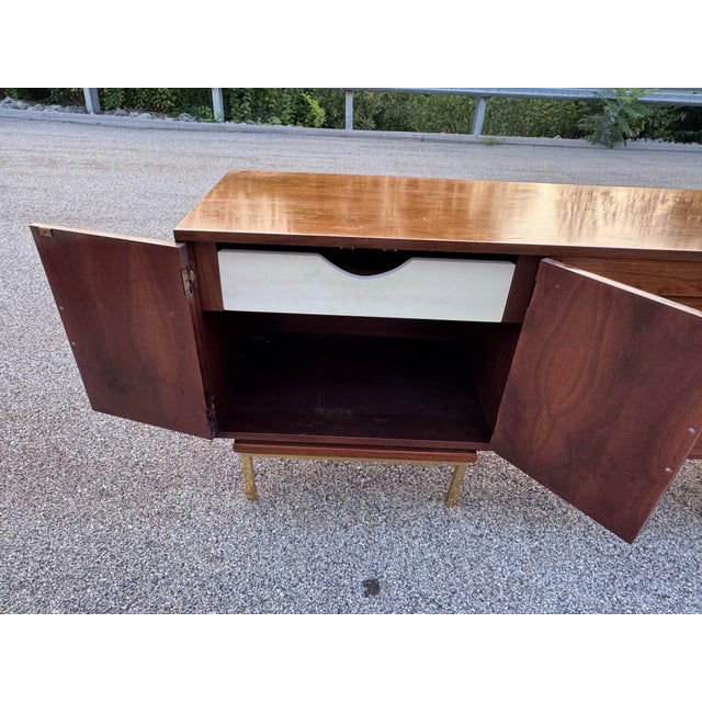 Brown Vintage 1960s Walnut Wood Large Server Credenza by American of Martinsville For Sale - Image 8 of 12