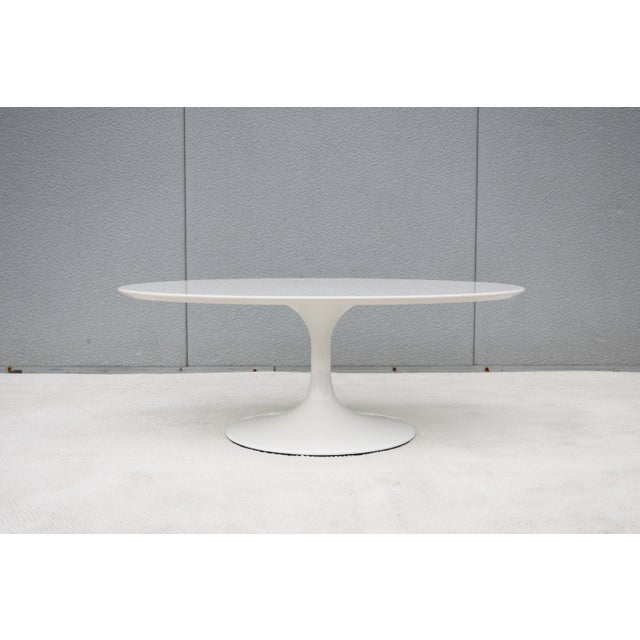 2020s Mid-Century Modern Eero Saarinen Style 42" Oval White Tulip Coffee Table For Sale - Image 5 of 18