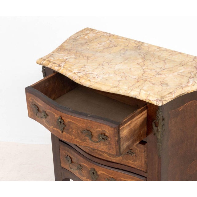 Early 20th Century Louis XV Style Marble Top Mahogany Chest of Drawer For Sale - Image 5 of 9