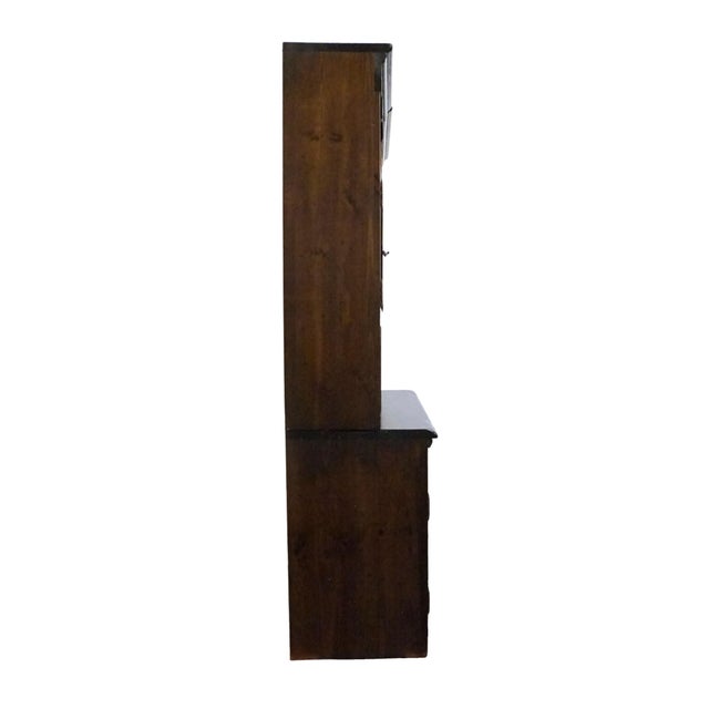 Sprague and Carleton Country Cabinet Solid Knotty Pine Maker Rustic Americana Style 56" Custom Wall Unit / Bookcase W. Cabinets For Sale - Image 13 of 17