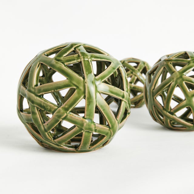 Contemporary Alicia Orb Large For Sale - Image 3 of 3