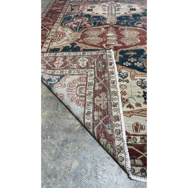 1940s Vintage Persian Handmade Bakhtiari Wool Rug With Allover Design For Sale - Image 5 of 12