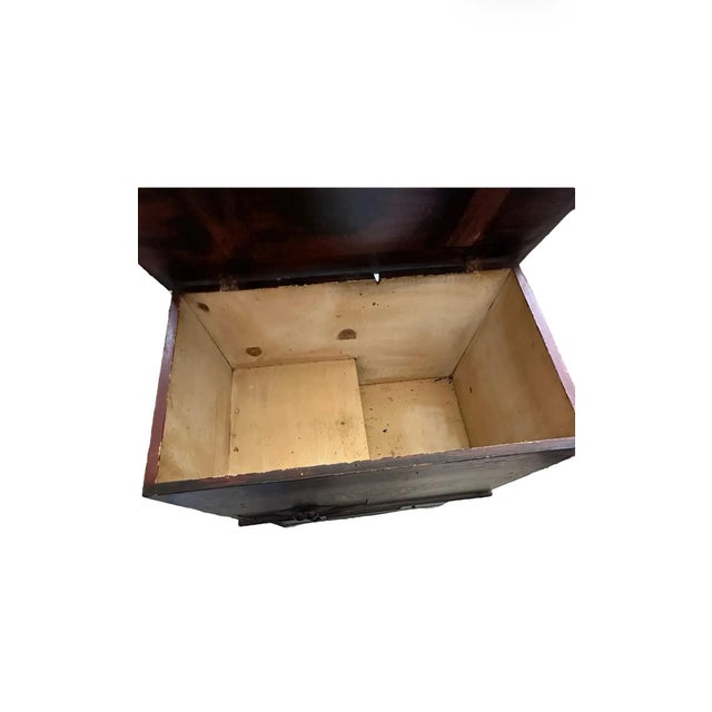 Late 18th Century Early American Painted Sugar Chest With Floral Decoration For Sale - Image 4 of 10