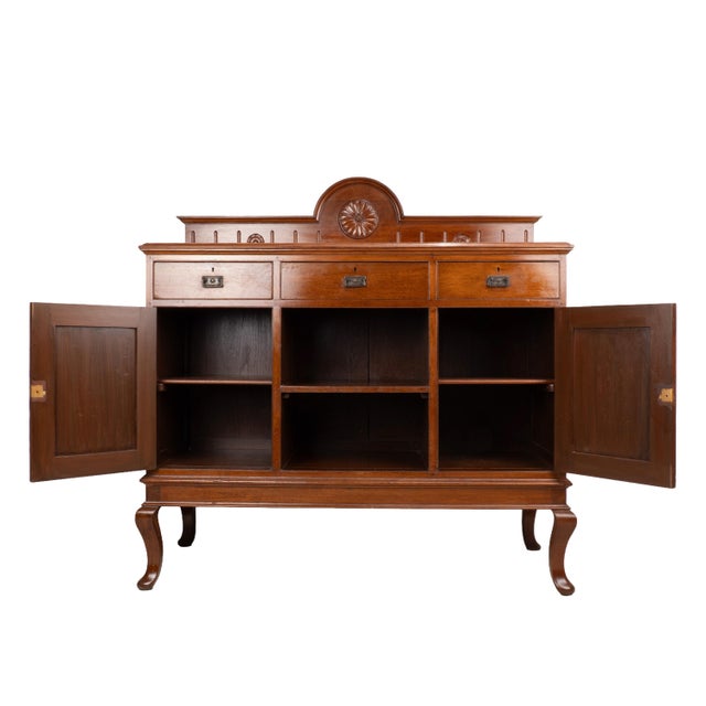 Early 20th Century English Edwardian Oak Sideboard Buffet Server Carved Sunflower Motif Cabinet For Sale - Image 17 of 18