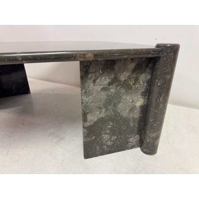 Vintage Sculptural Eye Shaped Coffee Table in Fossil Marble, 1980s For Sale - Image 11 of 15