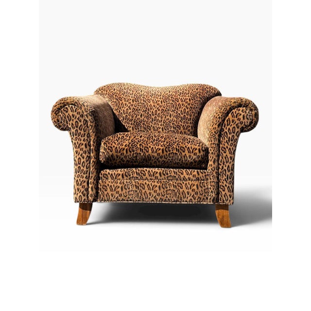 Mid-Century Modern Oversized Leopard Print Club Lounge Chair | Rolled Arms & Camelback Crest | Includes Bolster Pillow For Sale - Image 3 of 16