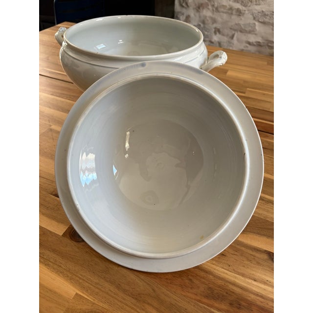 Large Antique French White Ironstone Soup Tureens — Creil Et Montereau, 19th Century For Sale - Image 4 of 9