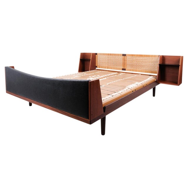 Model GE 701 Double Bed in Teak with Cane Weaving by Hans J. Wegner for Getama, 1950s For Sale - Image 14 of 14