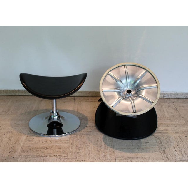 1990s Set of Curve Armchair and Ottoman by Dan-Form, 1990s For Sale - Image 5 of 8