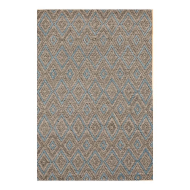5x8 Timeless Trellis Gray Diamond Contemporary Hand Knotted Wool & Viscose Rug For Sale
