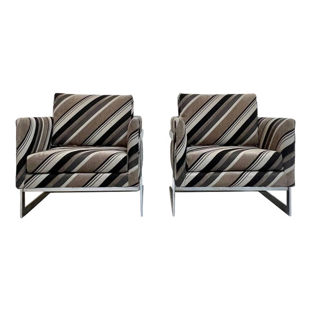 1960s Vintage T Back Club Chair Classic 989 T Back Lounge Chair - a Pair For Sale