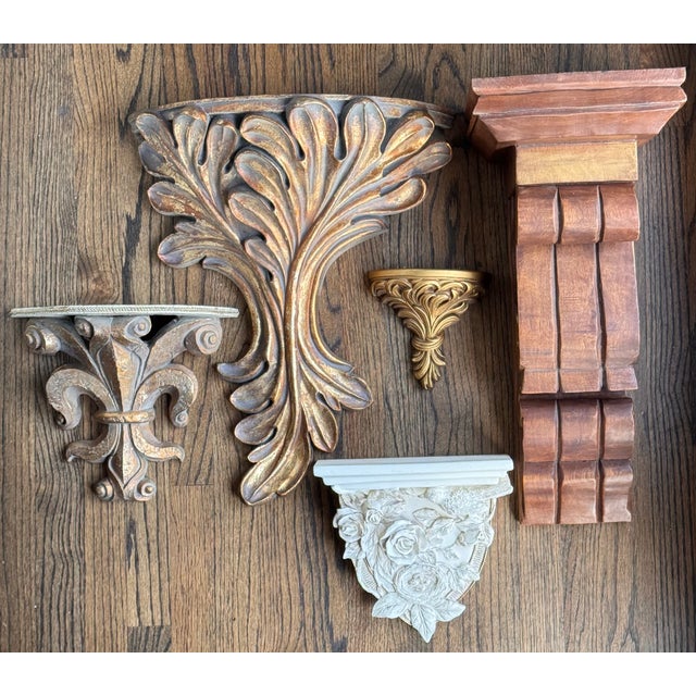 Traditional Vintage Petite Gold Gilt Finish Wall Sconce Shelf For Sale - Image 3 of 10