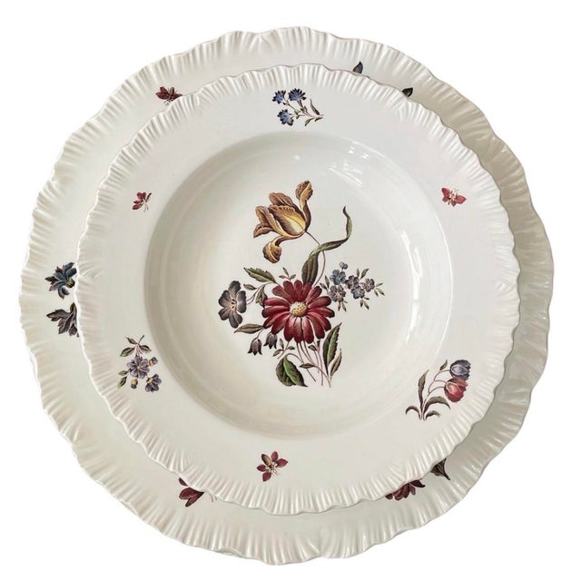 Set of 14 Antique Wedgwood Etruria Floral Dinner Service For Sale - Image 4 of 9