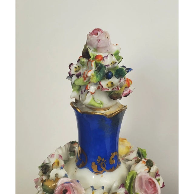 Jacob Petit - Antique Pair of Porcelain Flower Encrusted Scent Bottles With Stoppers For Sale In New York - Image 6 of 12