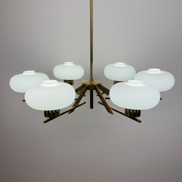 Mid-Century Brass and Opaline Glass Chandelier from Stilnovo, Italy, 1970s For Sale - Image 9 of 18
