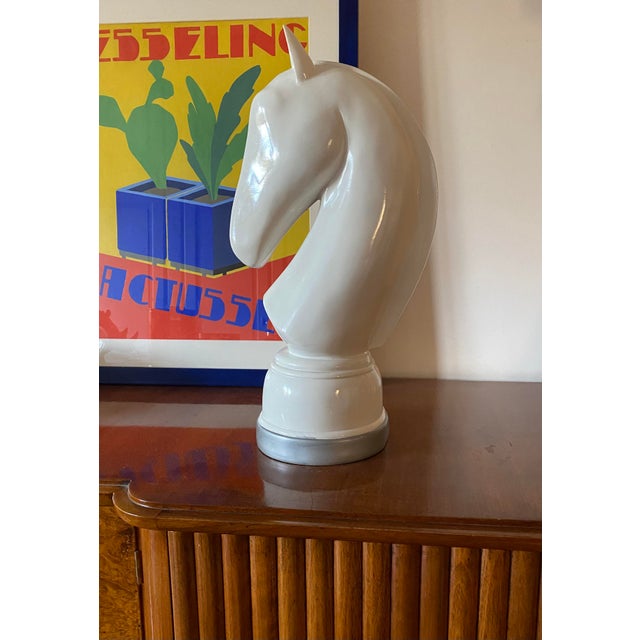 White lacquered resin chess horse sculpture Italy 1970s H 50 cm x 25 x 20 cm Conditions: excellent