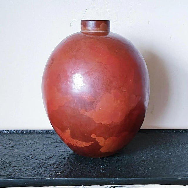 Brown Mid-Century Peruvian Vase With Etched Birds and Clouds in Tera Cotta and Ochre Colors For Sale - Image 8 of 8