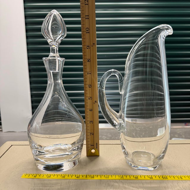 1960s Signed Steuben Martini Pitcher and Teardrop Decanter, a Set For Sale In New York - Image 6 of 12