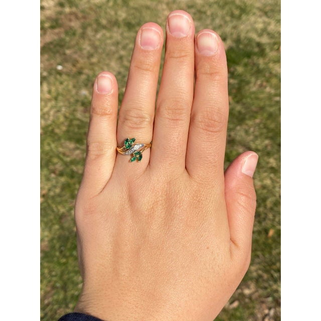 The Bifan: Emerald and Natural Diamond Bypass Ring in Yellow Gold For Sale - Image 10 of 11