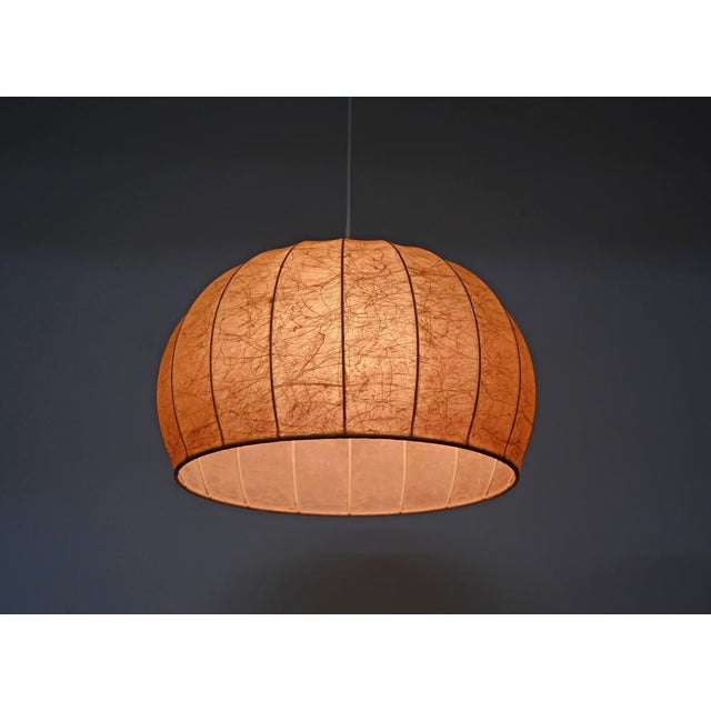 Large Round Beige Cocoon Pendant by Achille Castiglioni for Hille, Italy, 1960s For Sale - Image 4 of 15