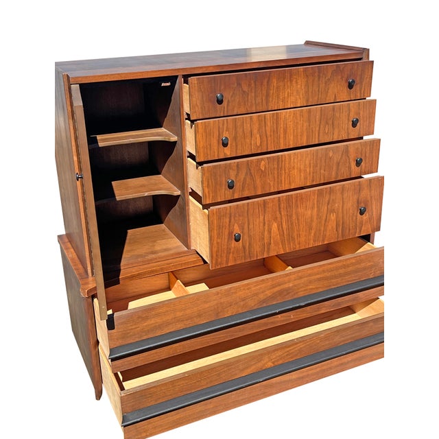 Mid-Century Modern Vintage Mid Century Modern Tall Dresser Chest of Drawers Gentlemen’s Chest by American of Martinsville For Sale - Image 3 of 10
