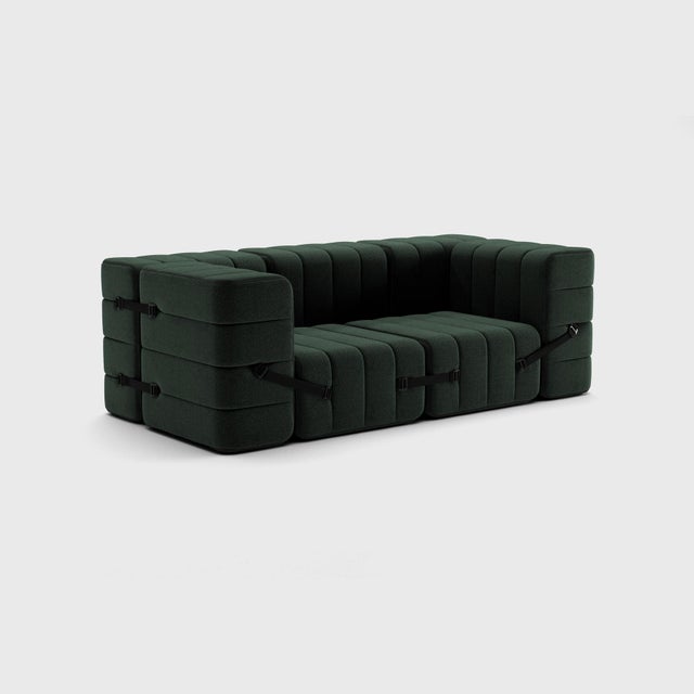 The classic seven. Why shouldn't you be able to turn a modular sofa into a classic sofa? a truly compact and cozy couch...