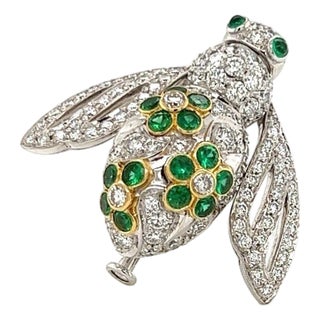 Sabbadini Diamond & Emerald 18k Gold Bee Pin Brooch For Sale
