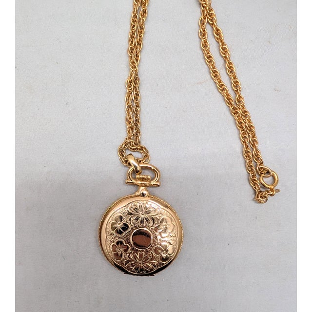 Vintage 1975 Signed Napier Goldtone "Pocket Watch" Locket Pendant Necklace For Sale - Image 18 of 18