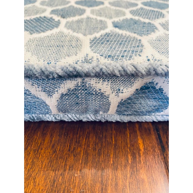 Stout Edgar Glacier Dog Pet Bed / Little Dog For Sale In Columbia, SC - Image 6 of 8