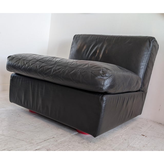 Zanotta Mid-Century Leather Lounge Chair by De Pas Durbino & Lomazzi for Zanotta, Italy, 1970s For Sale - Image 4 of 17