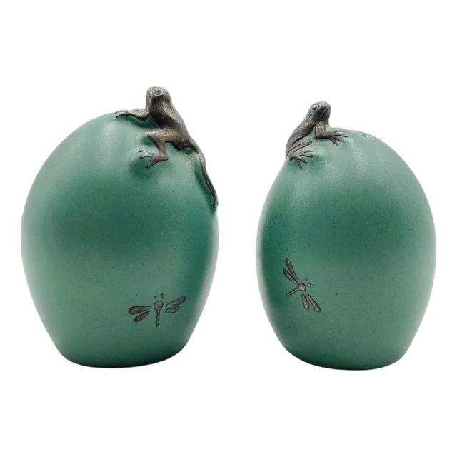 1990s Modern Emilia Castillo Plata Pura Frog Salt & Pepper Shakers For Sale