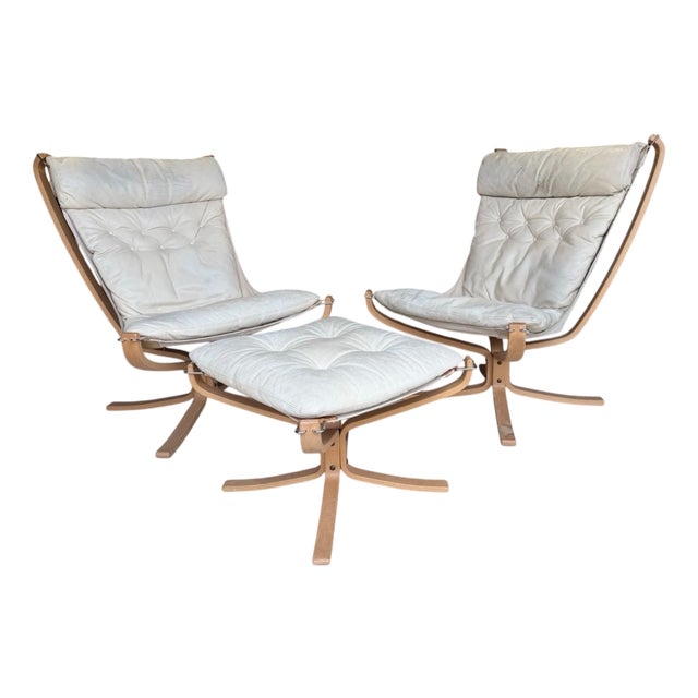 Mid-Century Falcon Lounge Chairs and Ottoman by Sigurd Ressell for Vatne Mobel, Norway, Set of 3 For Sale