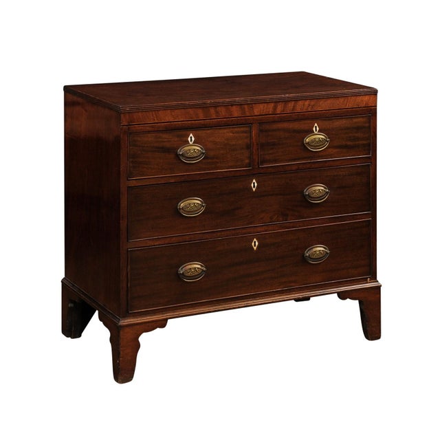 Early 20th Century English Georgian Style Walnut Four-Drawer Chest with Sheraton Style Hardware For Sale - Image 5 of 12