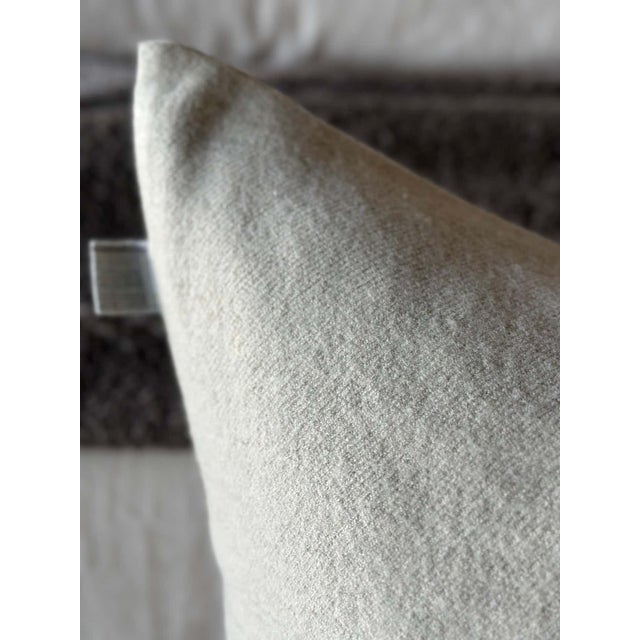 Linen and Wool Shetland Pillow in Light Oatmeal color. Made in Belgium 70% Natural Flax Linen and 30% wool pillow cover...