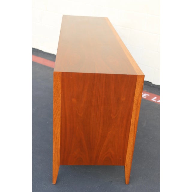 1060’s Mid-Century Modern Walnut and Oak Dresser For Sale - Image 4 of 12