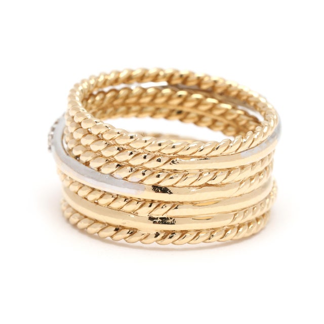 Modern David Yurman Diamond Twisted Band Ring, 18k Yellow & White Gold, Ring Size 5.75 For Sale - Image 3 of 6