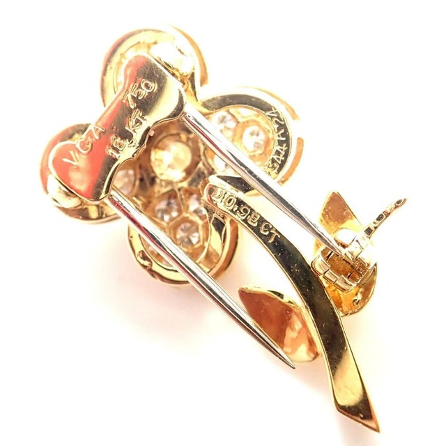 Van Cleef & Arpels Diamond 18k Yellow Gold Flower Pin Brooch For Sale - Image 9 of 10