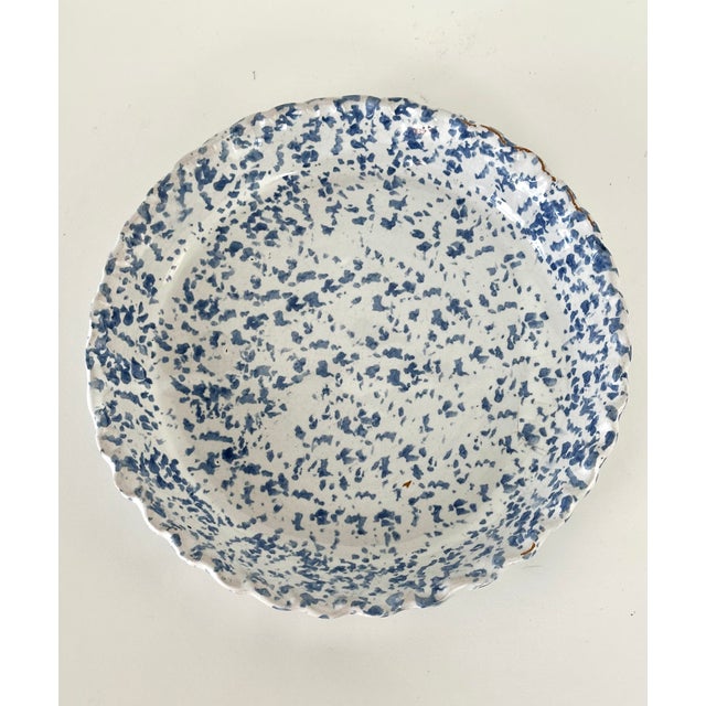1970s 1970s Bybee Pottery Kentucky Blue and White Splatterware or Sponge Pie Dish For Sale - Image 5 of 8