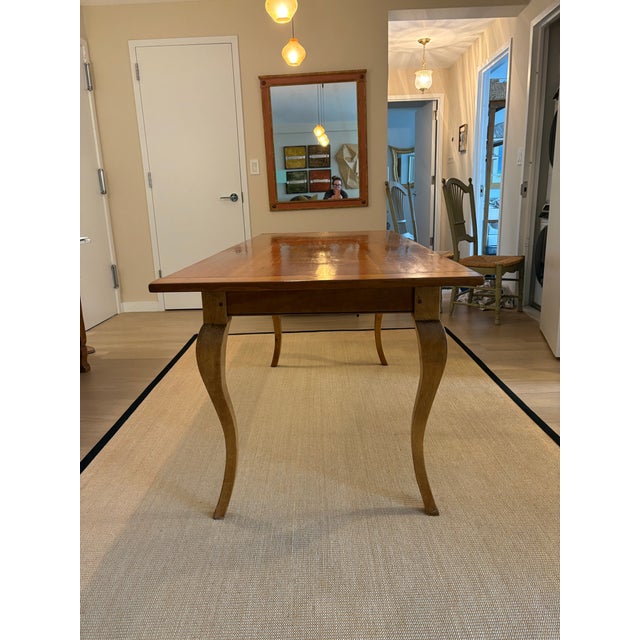Chestnut French Vintage Reproduction Hand Finished Waxed Wood Dining Table With 4 Sheaf Back Rush-Seat Chairs For Sale - Image 8 of 12