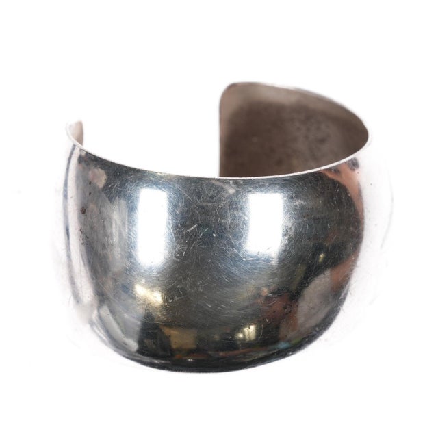 7 1/8" C/J Nez Navajo sterling domed cuff bracelet For Sale - Image 4 of 9