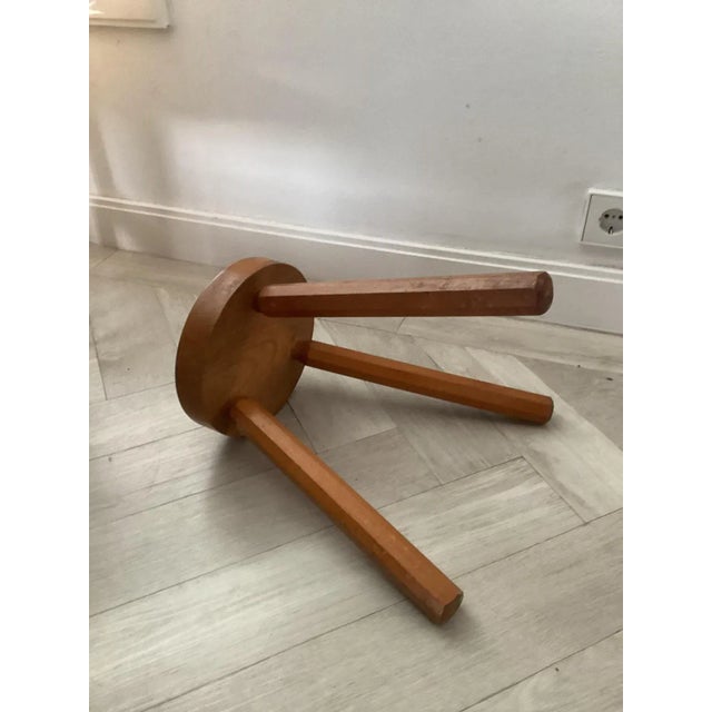 French Pine Wooden Stool, 1960, in Very Good conditions. Designed 1960 to 1969